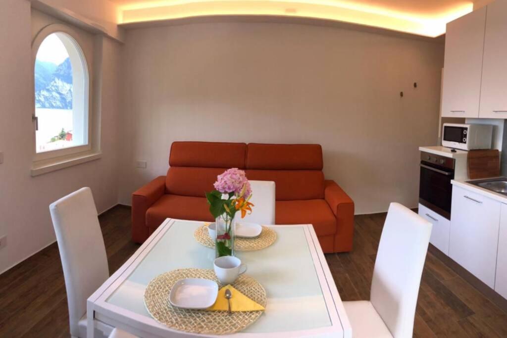 Wind Rose Apartments 2 Torbole Sul Garda Exterior foto