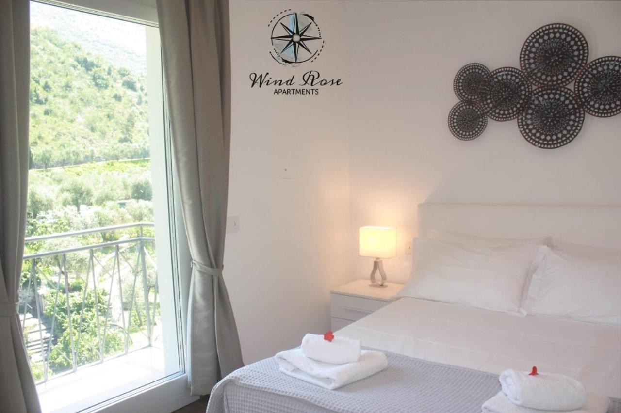 Wind Rose Apartments 2 Torbole Sul Garda Exterior foto